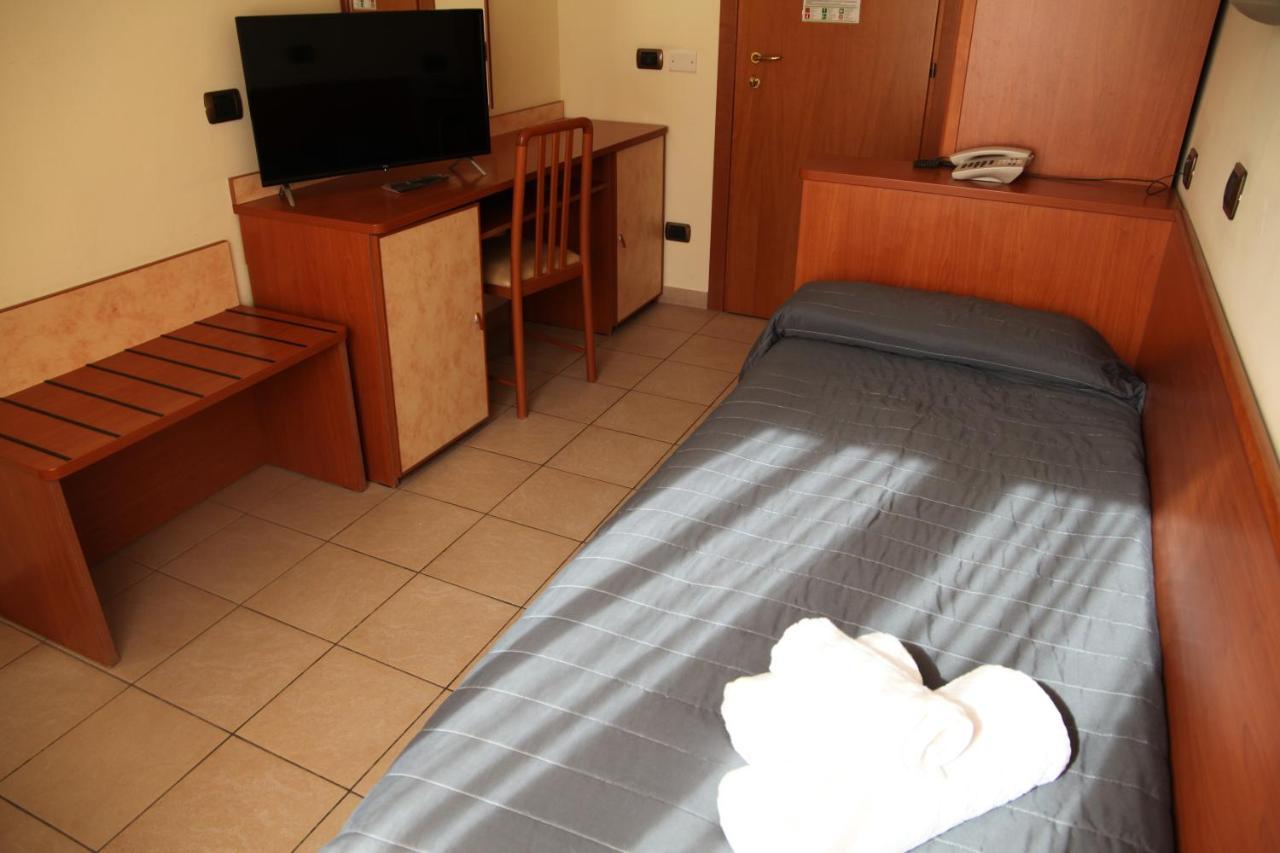 Hotel Villa Maria تْشيزيناتيكو المظهر الخارجي الصورة