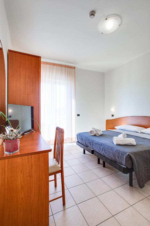 Hotel Villa Maria تْشيزيناتيكو المظهر الخارجي الصورة